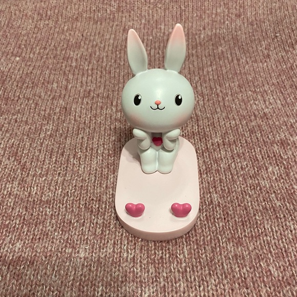 Bunny Cellphone Holder - Picture 2 of 7